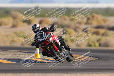 media/Nov-06-2023-Moto Forza (Mon) [[ce023d0744]]/3-Intermediate Group/Session 5 (Turn 4)/